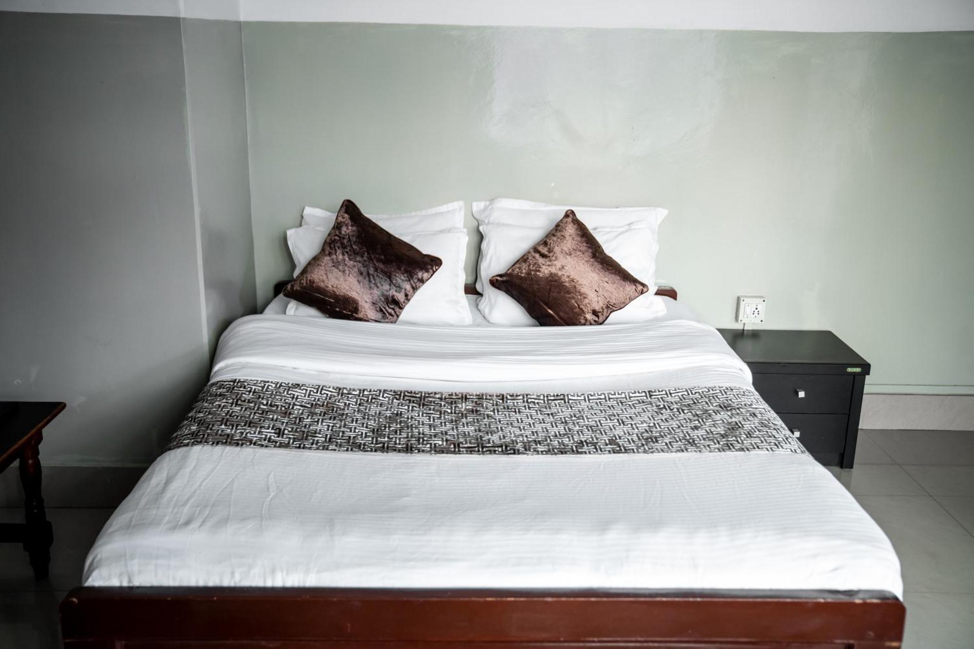 2K Hotel Kohima Eksteriør bilde