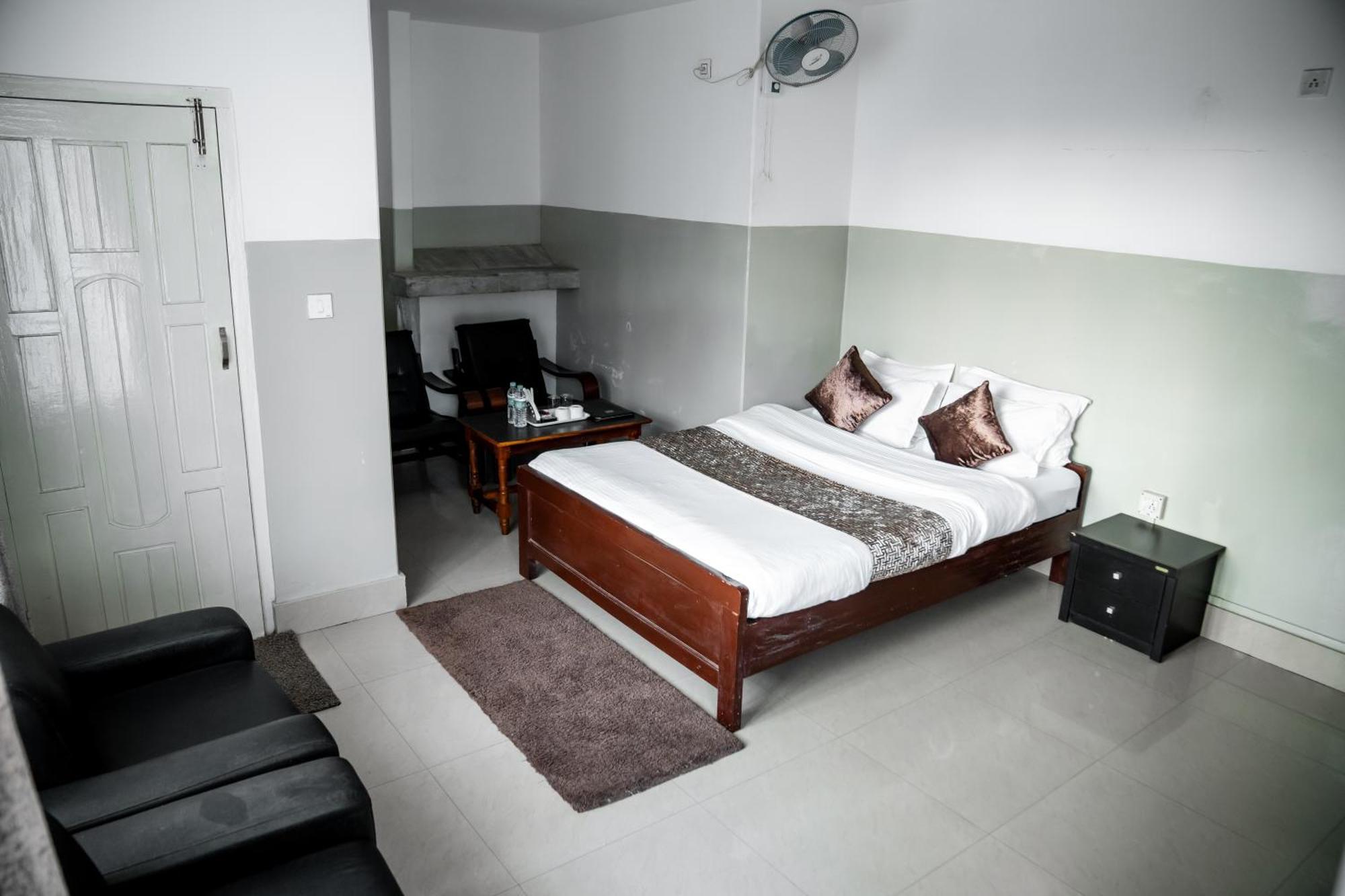 2K Hotel Kohima Eksteriør bilde