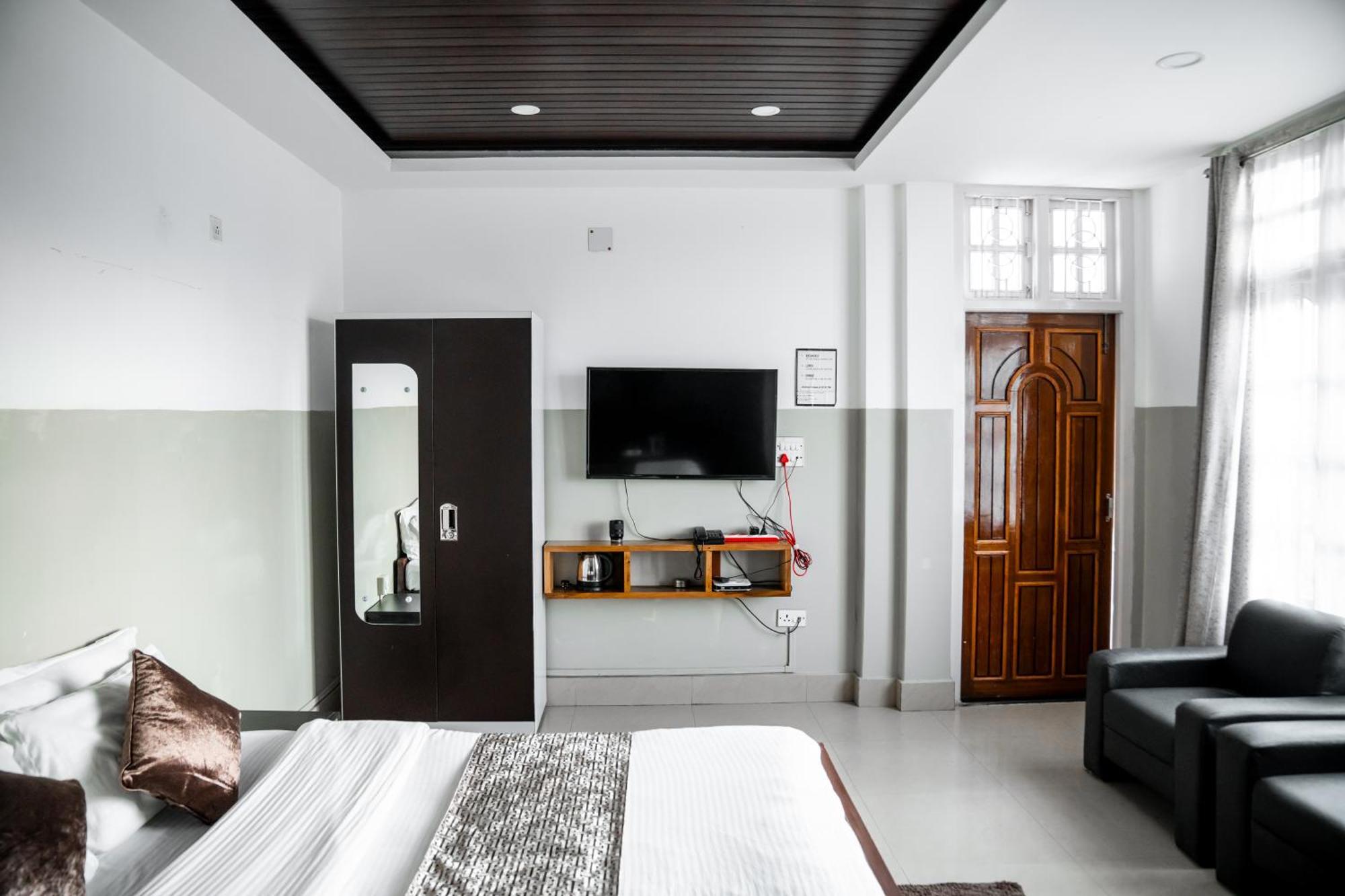 2K Hotel Kohima Eksteriør bilde