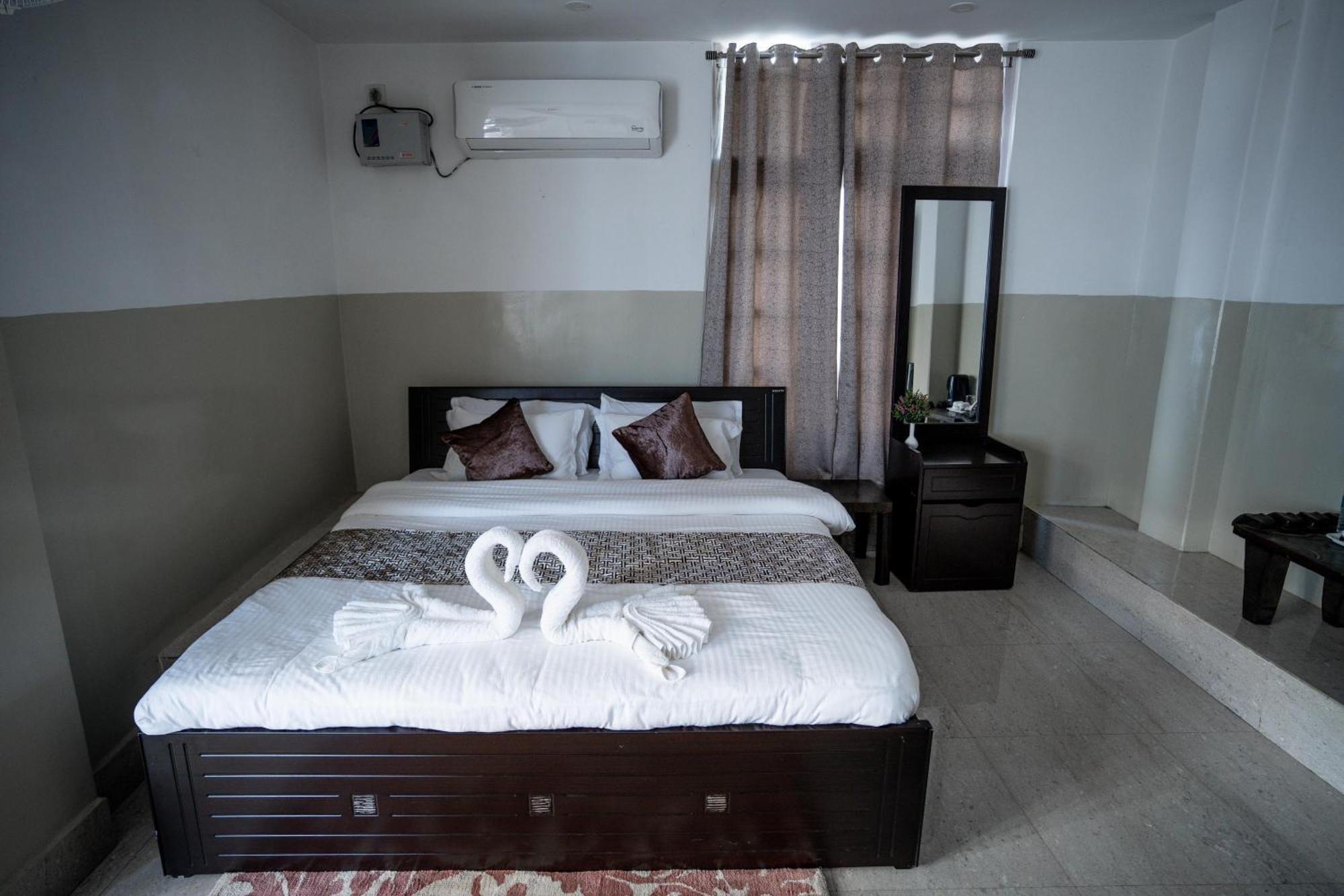 2K Hotel Kohima Eksteriør bilde